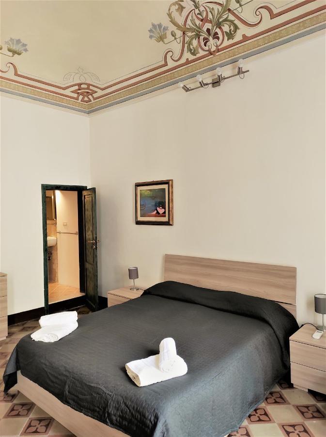 Residenza Diana- Ortigia Holidays Syracuse Екстер'єр фото